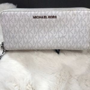 Michael Kors wallet